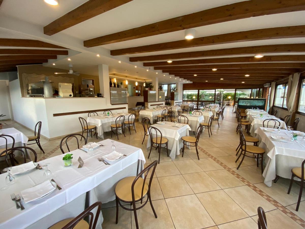 Al Ristoro Hotel Torre Santa Sabina Buitenkant foto